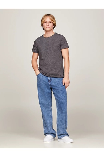 Tommy Hilfiger Pánské tmavě šedé tričko Tommy Jeans Classic Slim Fit T-Shirt BDS Black