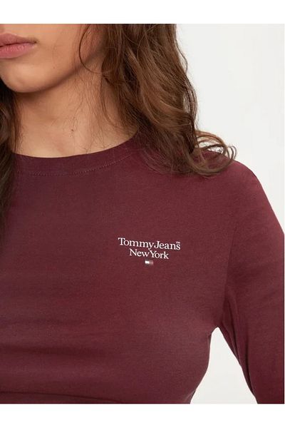 Tommy Hilfiger Dámské vínové tričko Tommy Jeans Deep Rouge