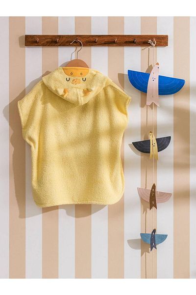LC Waikiki Prosop Poncho pentru bebelusi LCW Baby Brodat
