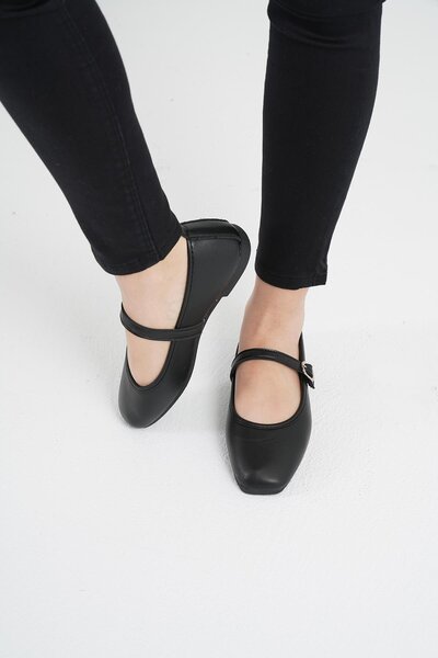 Beyond Kadın Siyah Deri Günlük Tokalı Alçak Topuklu Rahat Babet Byndmrj01