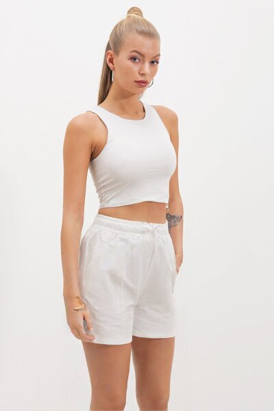 HAKKE Lace-up SHORTS with Grass Front