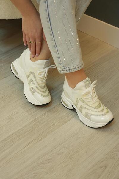 Guja Жіночі спортивні кросівки Freda Guja — верх з трикотажу, прихована підкладка та деталі білого кольору