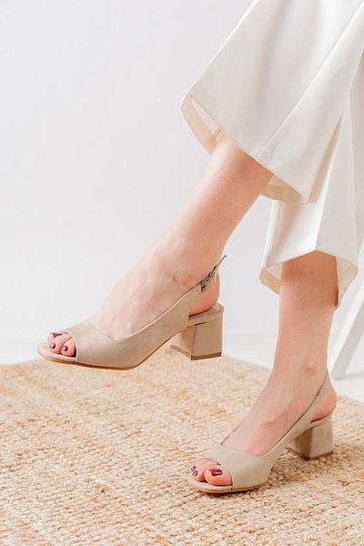 Hayalimdeki Ayakkabı Eriola Cream Suede Detailed Low Heeled Women's Shoes