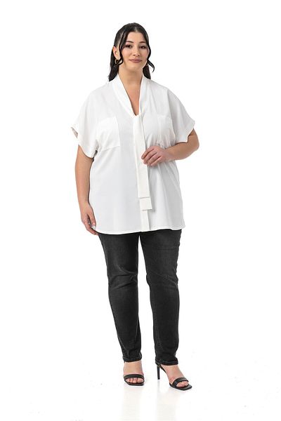 DISENTIS MODEST Large Size Collar Tie Detail Low Half Sleeve White Blouse