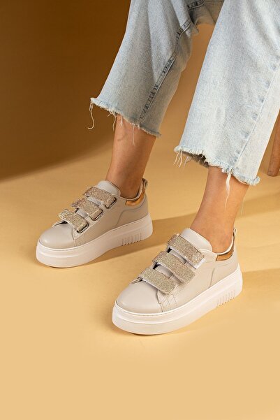 Pembe Potin حذاء رياضي نسائي من Mink Poly ذو نعل مريح و3 أشرطة