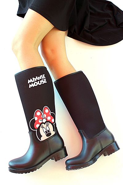 Pembe Potin Women's Black Printed Waterproof Flexible Sole Comfortable Rain Boots