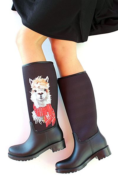 Pembe Potin Women's Black Printed Waterproof Flexible Sole Comfortable Rain Boots