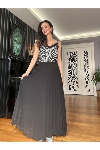 Atelier Derin Fusta maxi plisată din șifon cu talie elastică neagră
