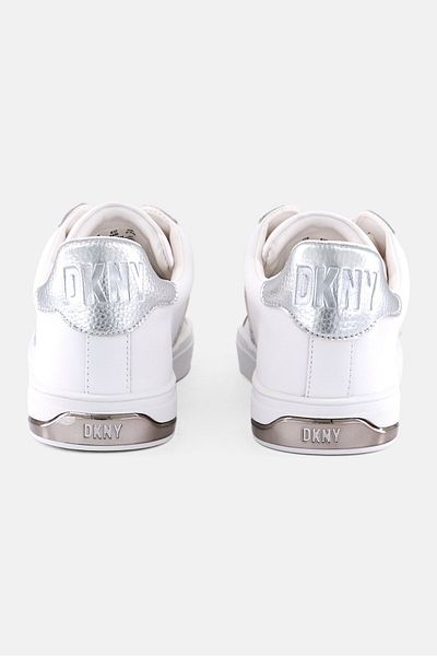 Dkny حذاء كاجوال نسائي برباط وشعار ماركة Abeni، أبيض