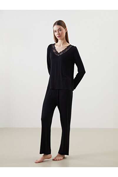 LC Waikiki Σετ γυναικεία πιτζάμες με λαιμόκοψη V