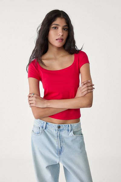 Stradivarius بلوزة بفتحة رقبة مربعة
