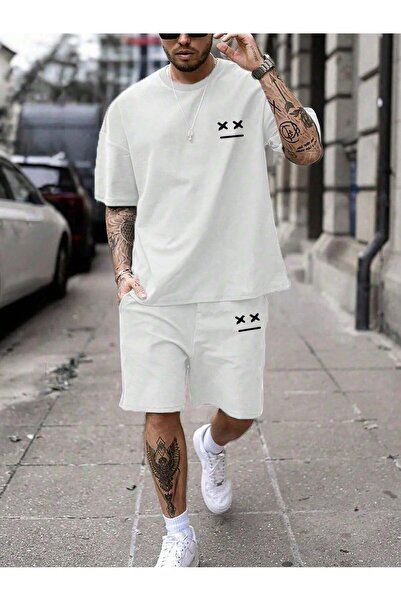 Tarzsokak طقم تي شيرت وسروال قصير للرجال من Manfinity Hypemode كاجوال أبيض مح...