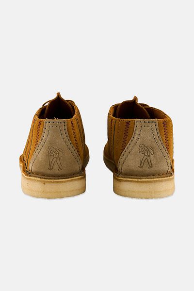 CLARKS Men Standard Desert Trek Lace Up Shoes, Sand Brown