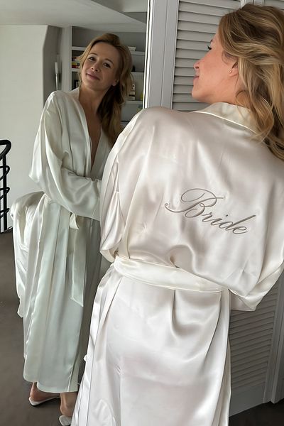 lousa Bride Embroidered Simple Long Bridal Dress