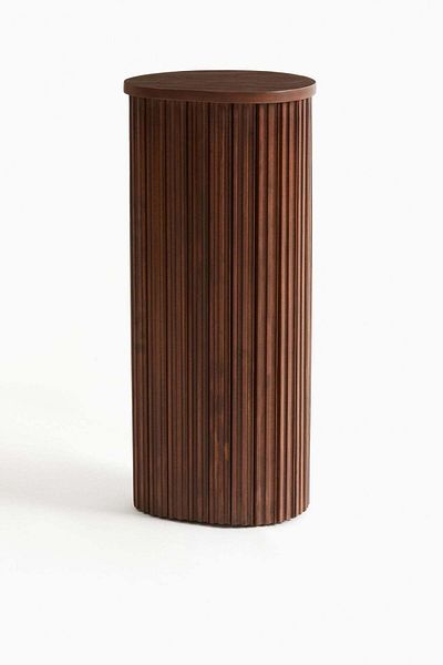 H&M Pedestal