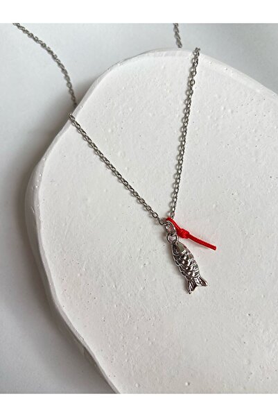 Arsaley Collection Gümüş Balık Ve Kırmızı Kurdela Charm 45 Cm Çelik Kolye