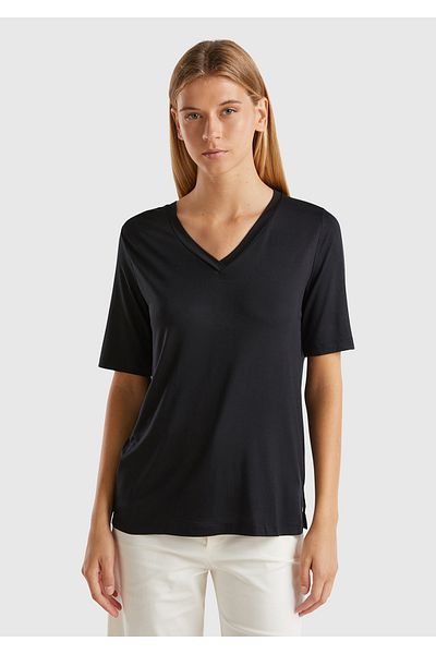 United Colors of Benetton Γυναικείο μαύρο μπλουζάκι Eco-Viscose Regular Fit με λαιμόκοψη