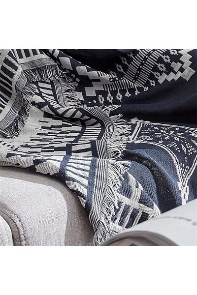 COOYA Sofa Throw Blanket, Black White Geometric Couch Carpet Woven Boho Sofa Cover with Tassels 230 x 180