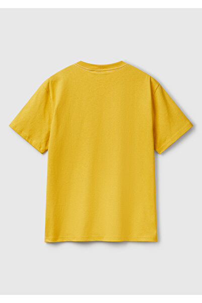 United Colors of Benetton Ανδρικό κίτρινο 100% βαμβακερό μπλουζάκι με στάμπα αριστερά μπροστά Relax Fit Crew Neck