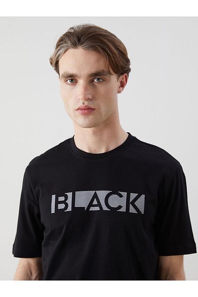 LC Waikiki New Season Crew Neck εμπριμέ χτενισμένο βαμβακερό ανδρικό Tisort - S5FE43Z8