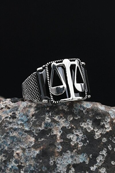 Prestige Siyah Zirkon Taşlı Terazi Figürlü Gümüş Erkek Yüzüğü 901534