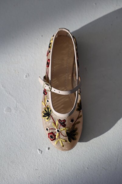 Banksy حذاء باليه نسائي من ليليوم