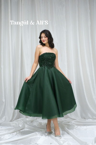 Tangül&Ali'S Moda Evi Taş Işlemeli Straplez Zümrüt Yeşili Midi Elbise