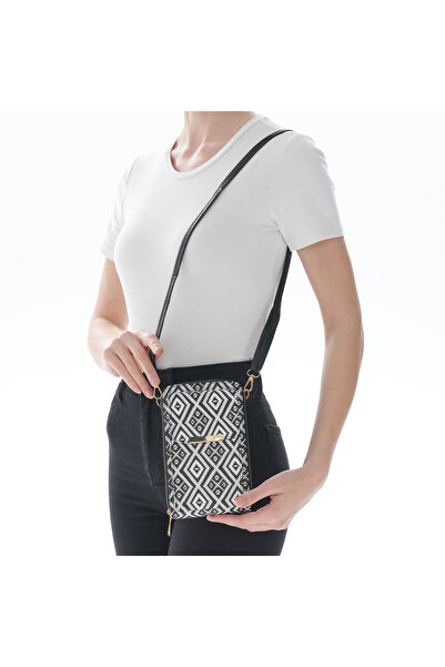 MODA Siyah Desenli Telefon Bölmeli Üç Gözlü Ayarlanabilir Askılı Cüzdan Çanta