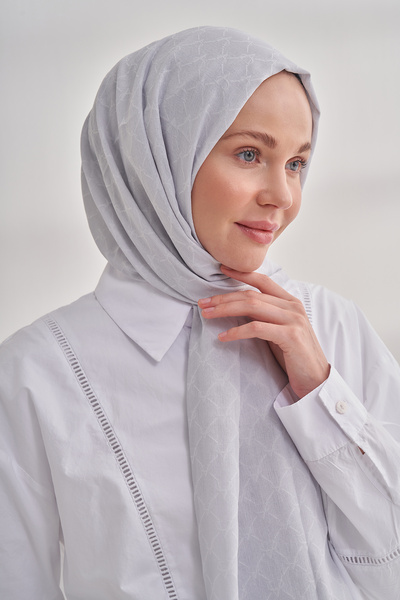 ARMANDA Cotton Monogram Chain Pattern Shawl - Silver