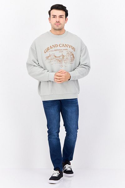 Reclaimed Vintage Men Crew Neck Graphic Print Long Sleeves Sweatshirt, Light Grey