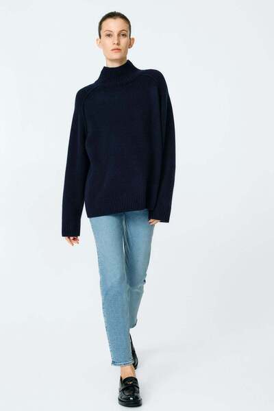 H&M MAMA Slim Ankle Jeans