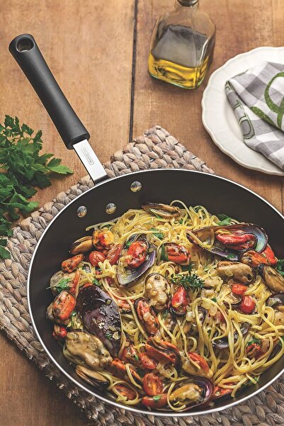 TRAMONTINA منذ عام 1911، صنع في البرازيل - مقلاة احترافية من الألومنيوم مقاس ...