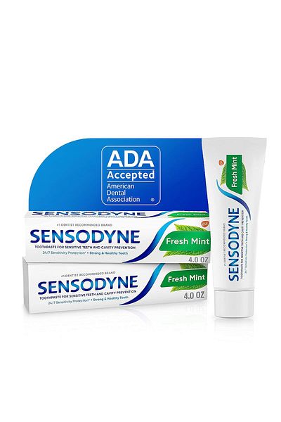 CREST Fresh Mint Sectorial Toothpaste Against the Wall 226 g Pack of 2 Sectorial Numbing Bloodstain Prevention