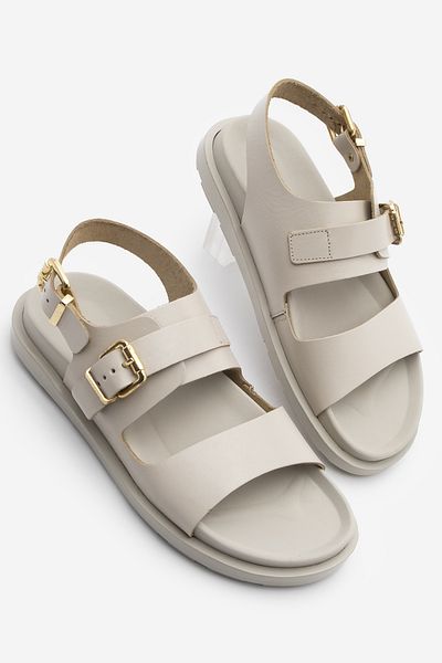 Marjin Lässige Sandalen – Ecru beleuchtetes Sırif-Leder mit doppeltem Riemen und Knöchelriemenschnalle