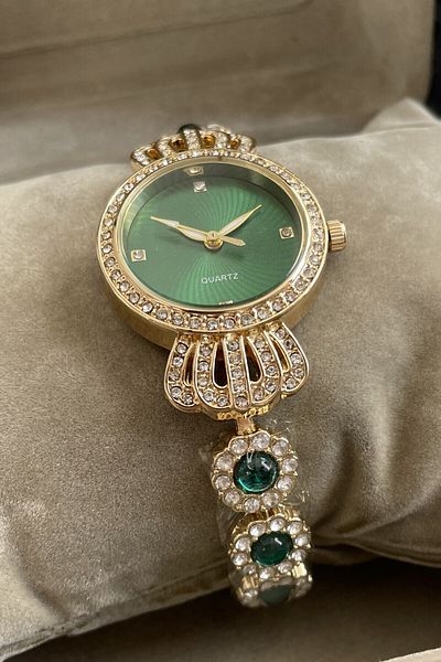 Leerybee Minimal Vintage Women's Watch with Stones Nk-02