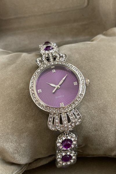 Leerybee Minimal Vintage Women's Watch with Stones Nk-02