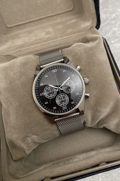 Leerybee Quartz Women's Wrist Watch in Special Box Kn-14