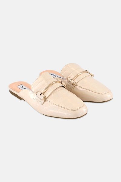 Steve Madden حذاء ميولز نسائي سهل الارتداء، لون بيج