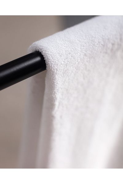 Madame Coco Piano Dobby Bath Towel - Hotel Collection
