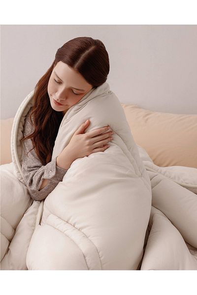 Madame Coco Carole Double Quilt - Comfortable and Stylish Design