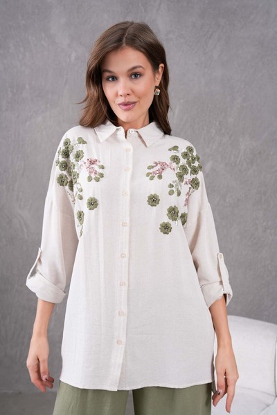 MVStore Жіноча сорочка з вишивкою у вигляді квіткового візерунка та каменями на льоні