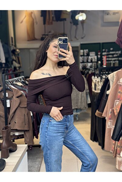 İstanbul Belt Detail Madonna Collar Body