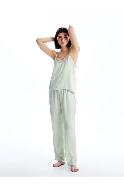 LC Waikiki Set pijamale de damă din satin cu bretele cu decolteu în V