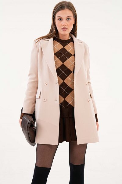 Saade Business Jacket with Stone Button Detail