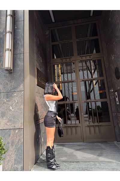 TAYT VEGAS ΛΑΜΕ ΜΠΟΥΣΤΙΕΡ