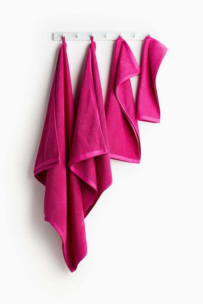 H&M Cotton terry bath sheet