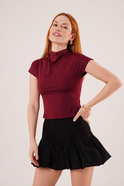 trend henna High-Rise Shiny Fabric Burgundy Crop