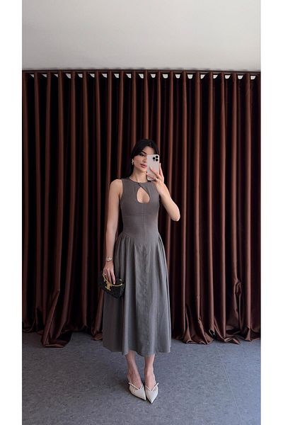 HAZELANNA Rochie premium din in maro pal cu decolteu