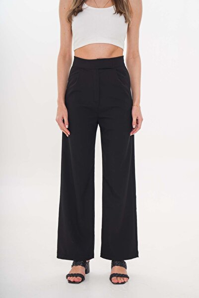 The Moda Pantaloni negri cu închidere cu velcro, croială dreaptă, din materia...