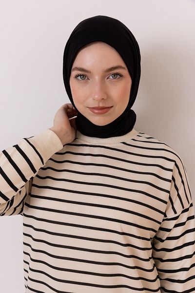 Neva Women's Hijab Crew Neck Two Thread Combed Anti-Sweat Fabric Basic Striped Tunic